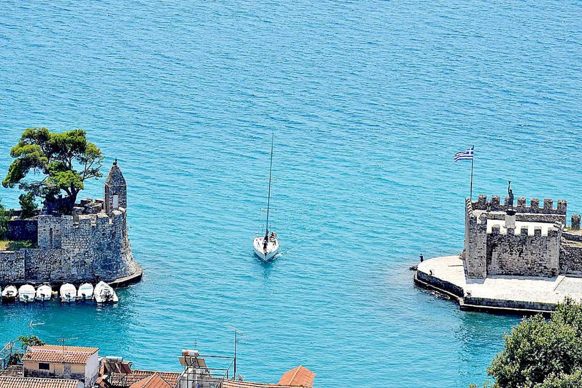 Nafpaktos-Luxury Suite Exterior foto